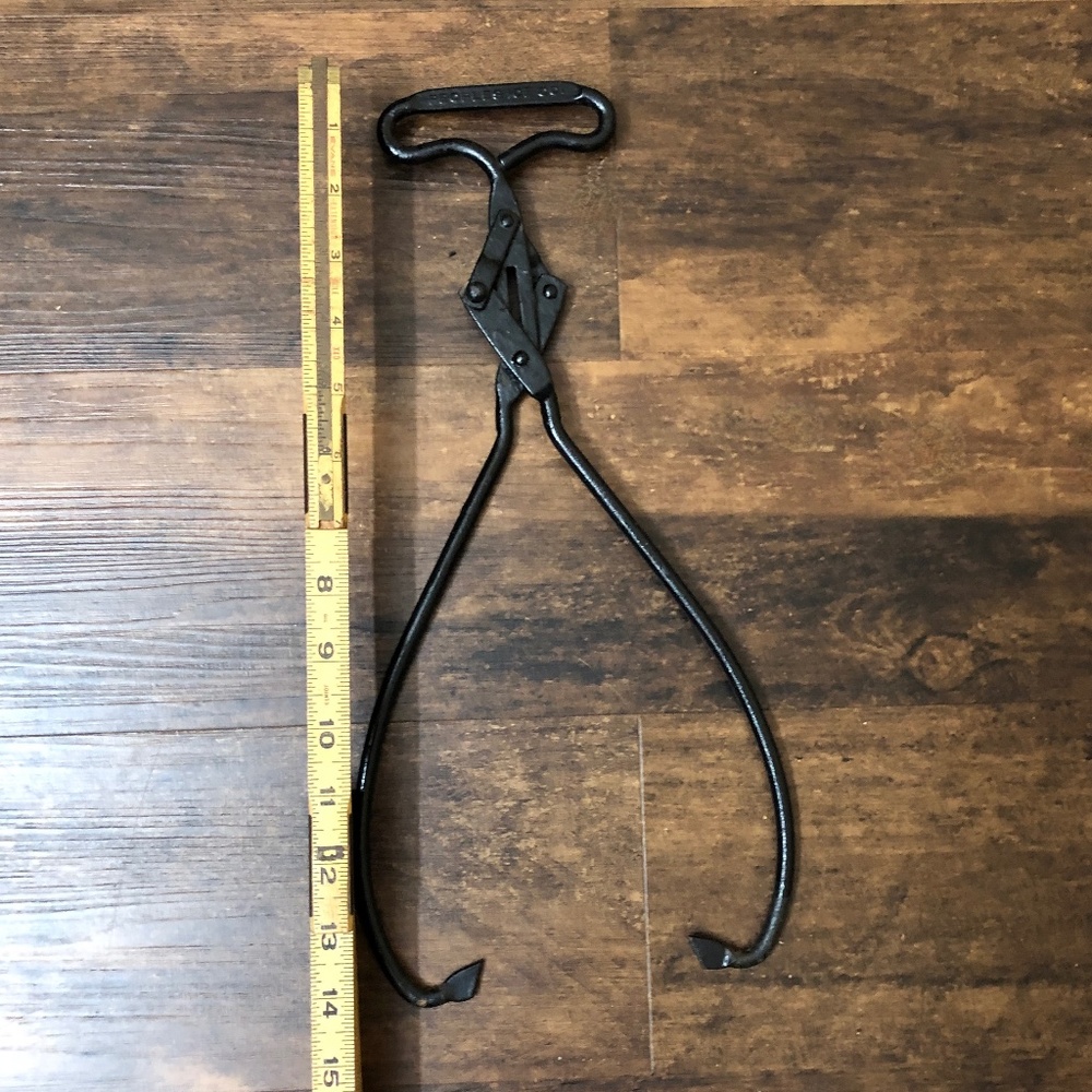 Antique Cast Iron Ice Tongs – Peoples Ice Co. – Large Block Ice Tongs, NY - Picture 10 of 16